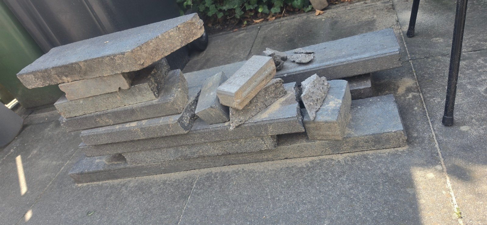 GRATIS ophalen, betonbandjes grijs, Tuin en Terras, Ophalen, Gebruikt, Beton, Overige typen