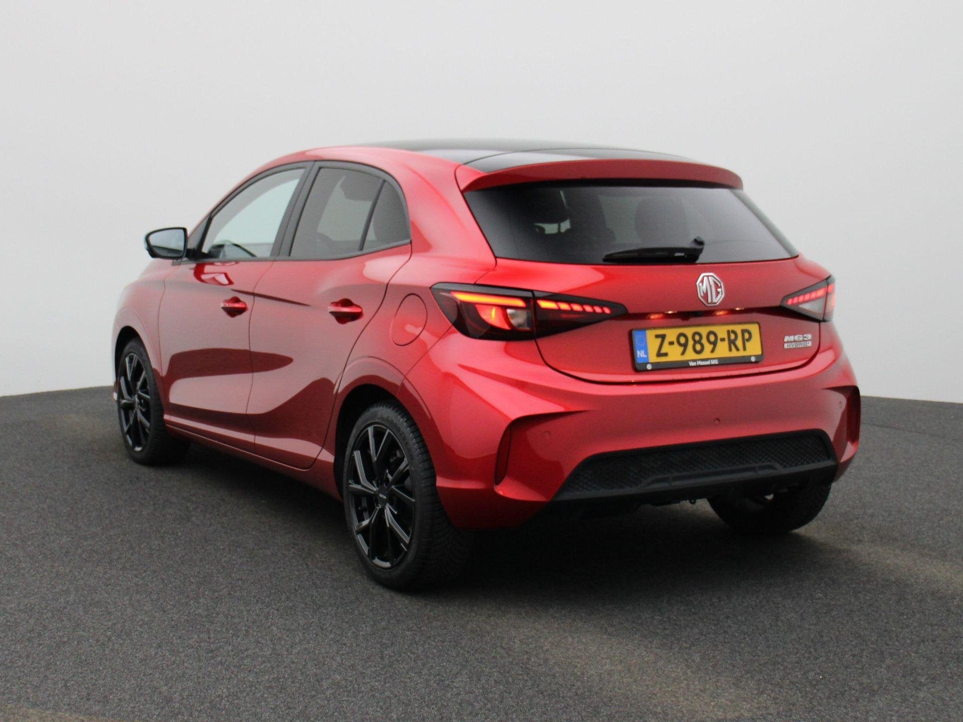 MG 3 1.5 Hybrid+ Aut. Luxury | Black Pack | 17'' Velgen | Na, 12 maanden, 1498 cc, 194 pk, 4 cilinders