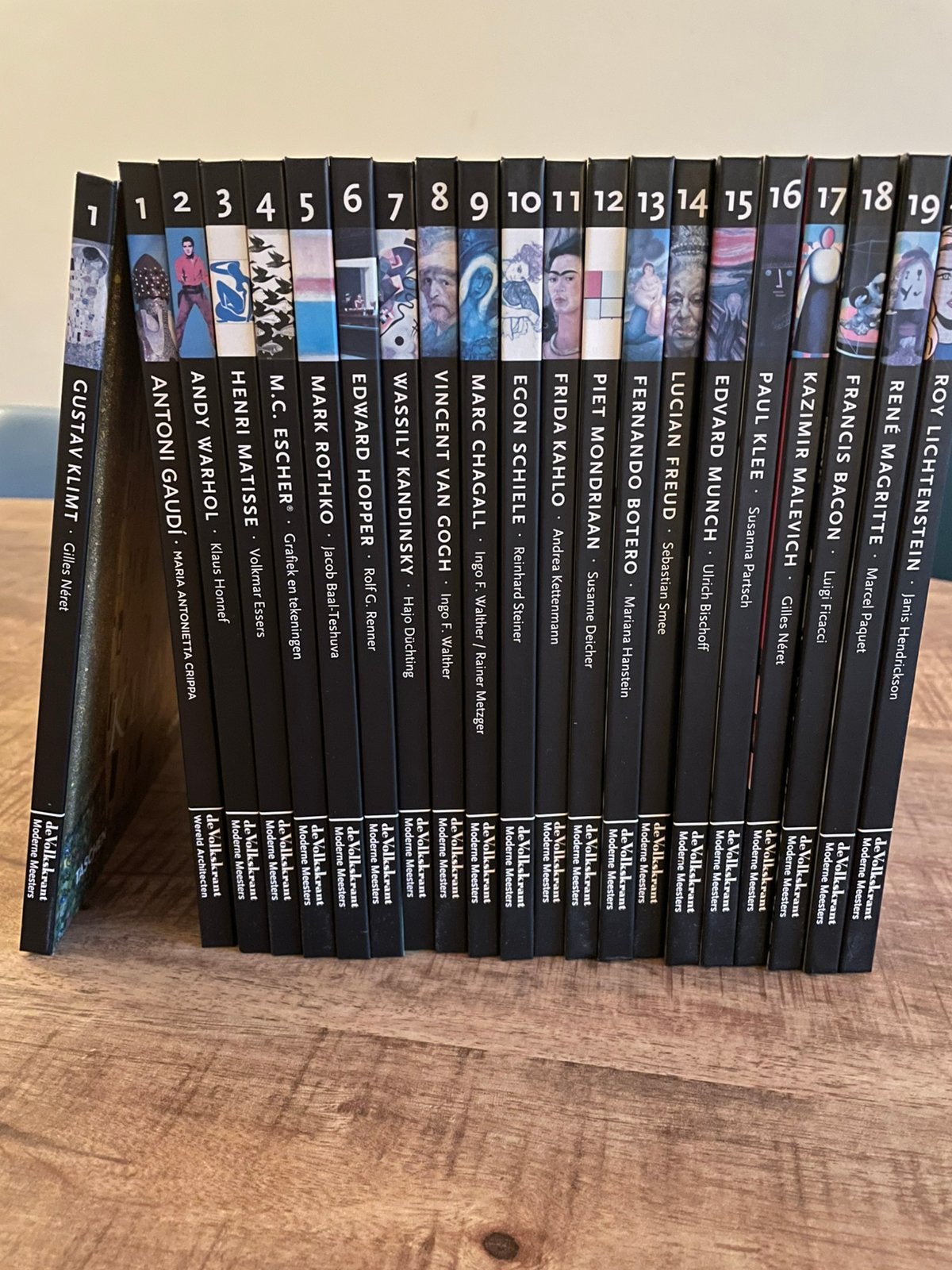 Complete serie Moderne Meesters De Volkskrant/Taschen 20 dln, Ophalen, Zo goed als nieuw