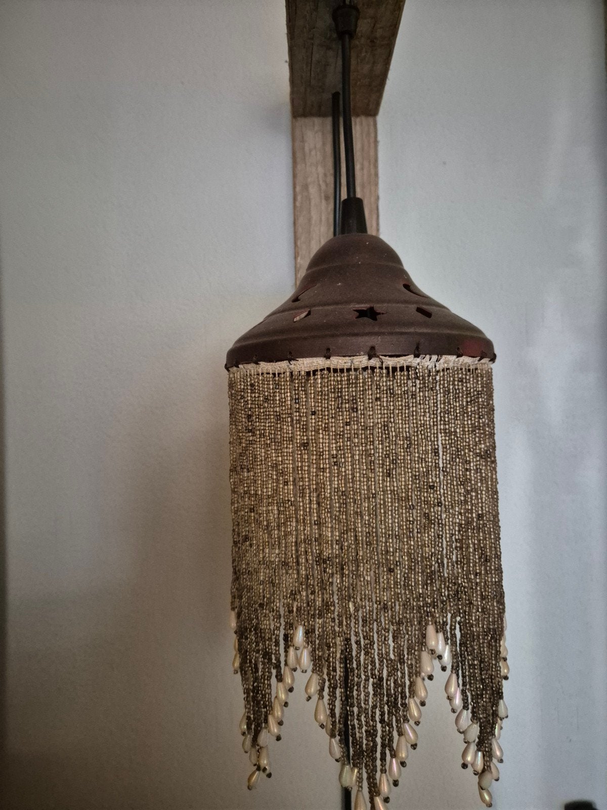 Unieke wandlamp met kralen en parels - Vintage stijl, Ophalen of Verzenden