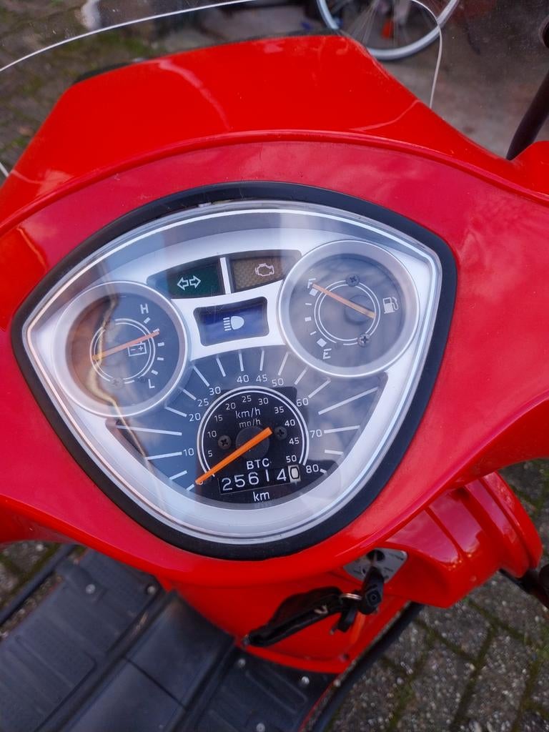 Rode BTC Riva Scooter, Ophalen of Verzenden, Zo goed als nieuw, Overige typen, Overige merken