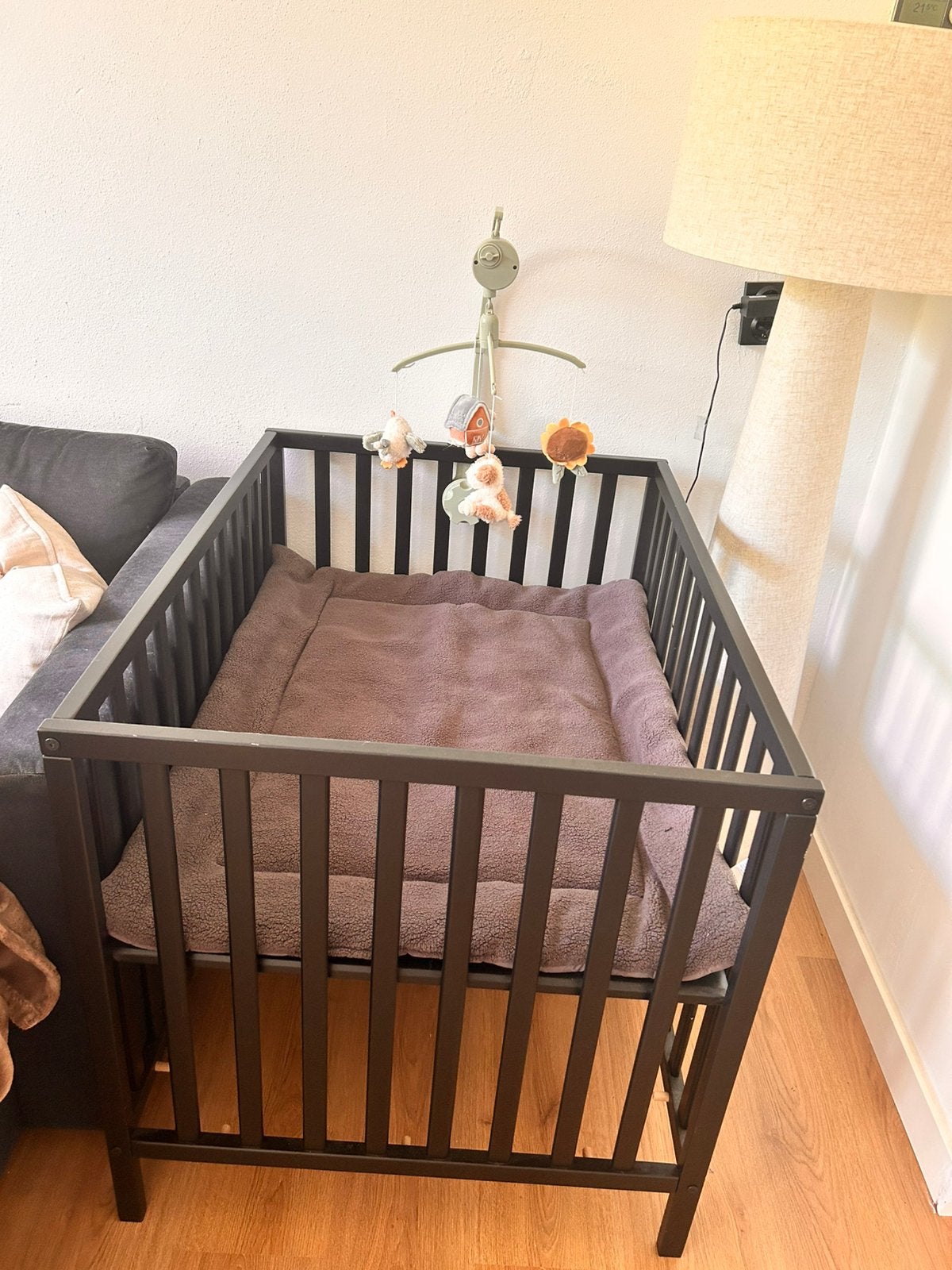 Baby box + kleed, Kinderen en Baby's, Boxen, Ophalen, Zo goed als nieuw, Vierkant, In hoogte verstelbaar