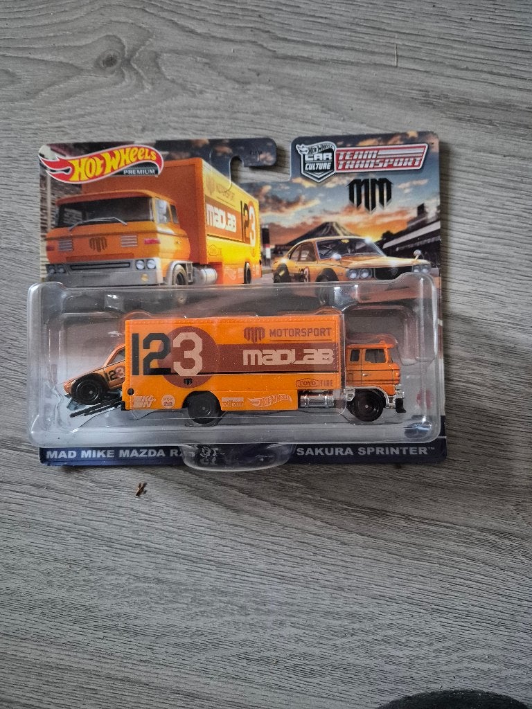Hot Wheels Team Transport MAD MIKE MAZDA RX-3 GT MM MOTORSPO, Ophalen of Verzenden, Nieuw, Auto