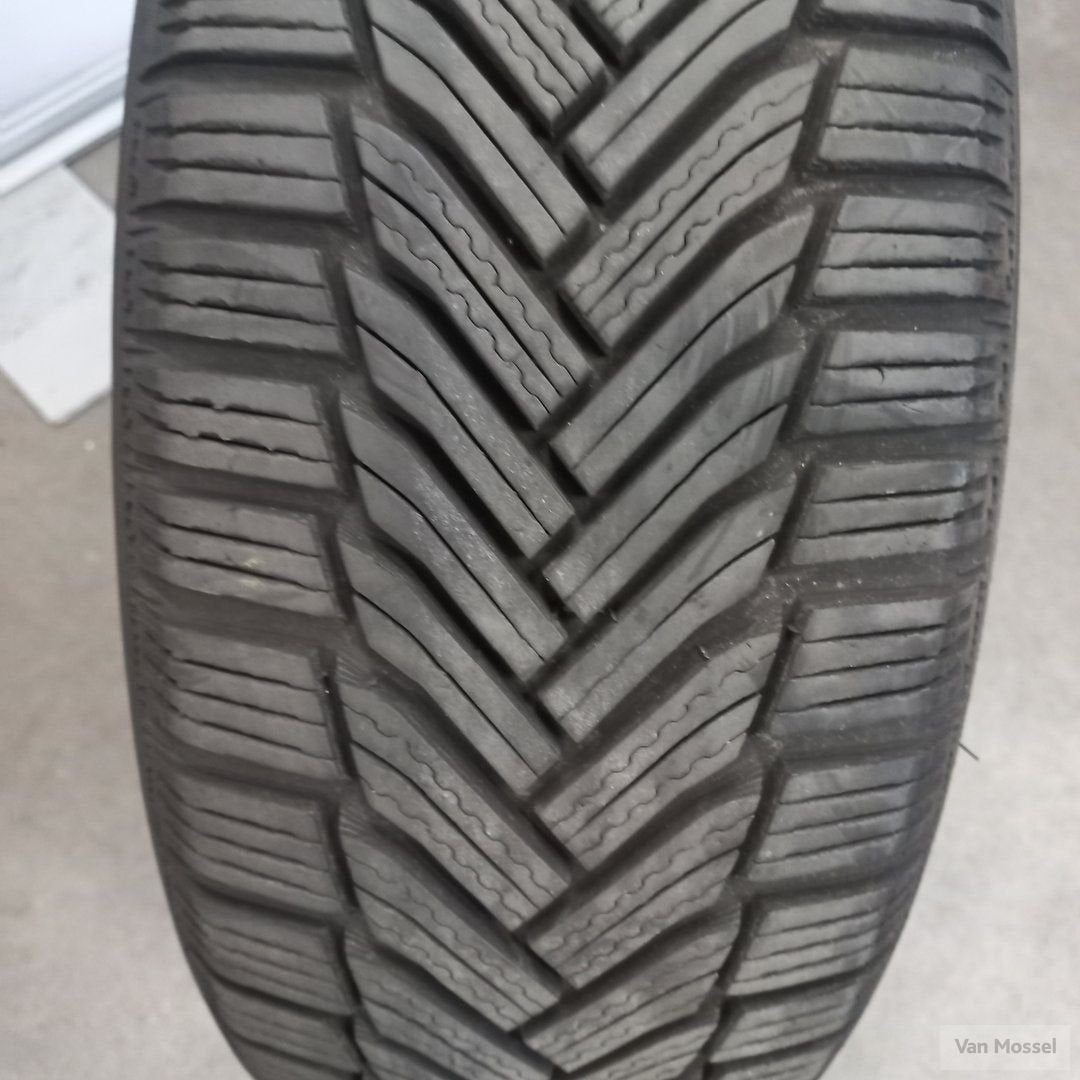 Michelin Alpin 6 205/55/R16 91T, Gebruikt, -, Band(en), -