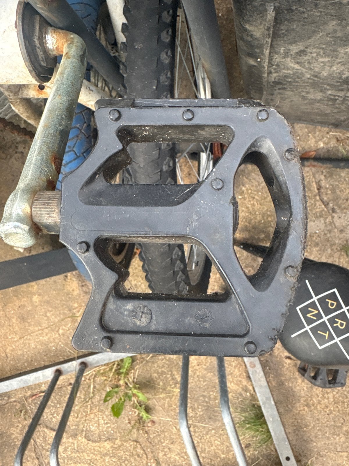 Gebruikte fietspedalen - Set van 2, Fietsen en Brommers, Fietsonderdelen, Crankstel of Pedalen, Gebruikt, Kunststof, Ophalen of Verzenden