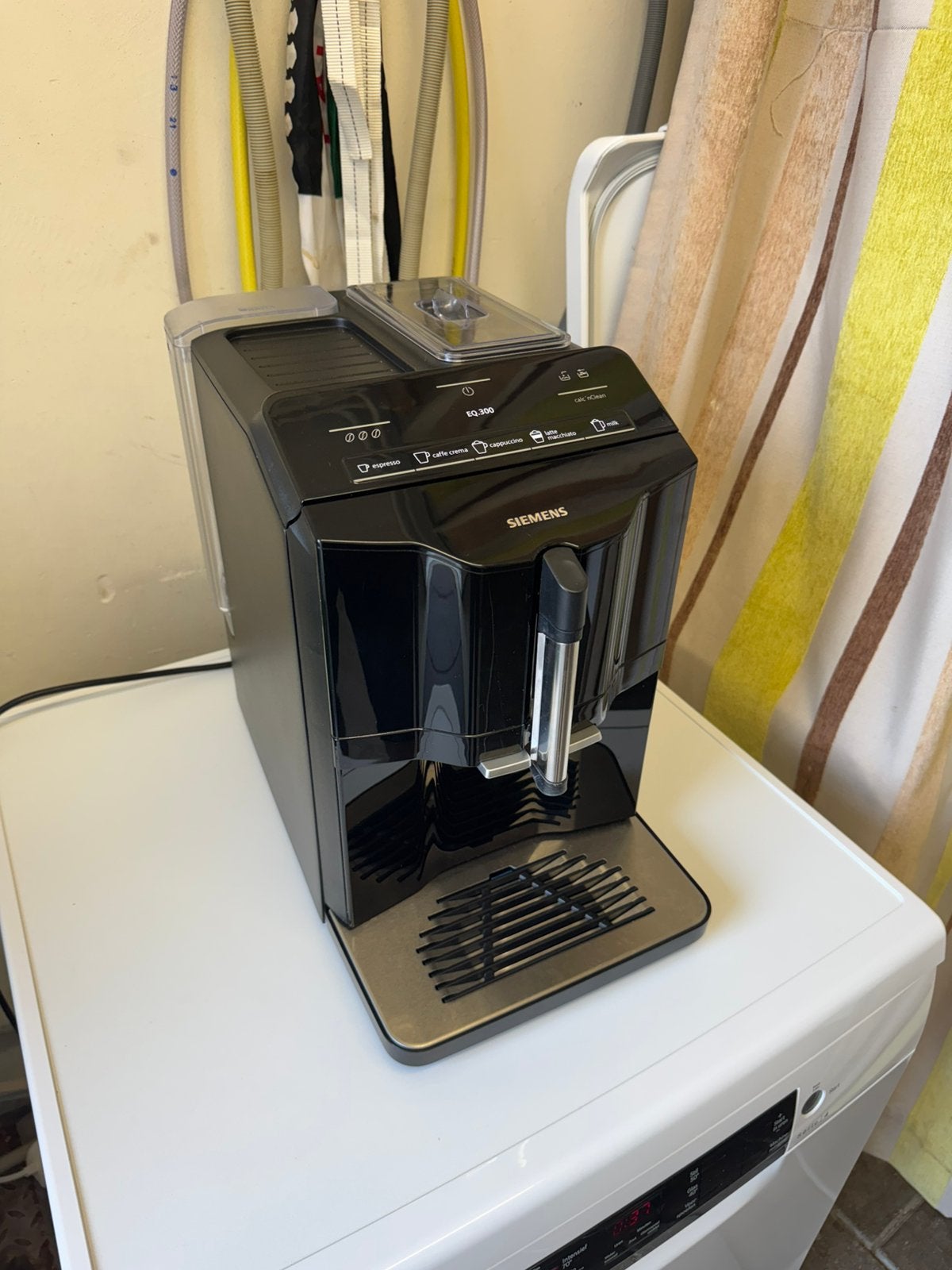 Nette KoffiezetApparaat Siemens EQ3 | Volledig Schoon & Goed, Witgoed en Apparatuur, Koffiezetapparaten, Ophalen, Gebruikt, 10 kopjes of meer