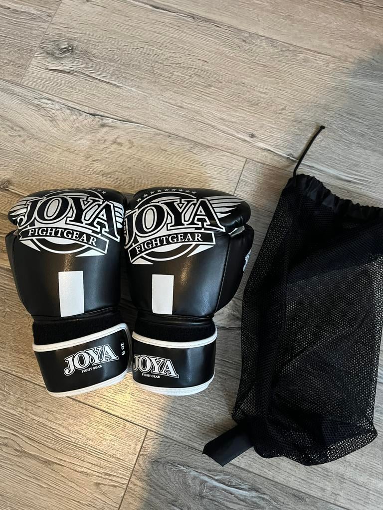 Joya bokshandschoenen 6oz, Maat XS of kleiner, Ophalen of Verzenden, Zo goed als nieuw, Overige