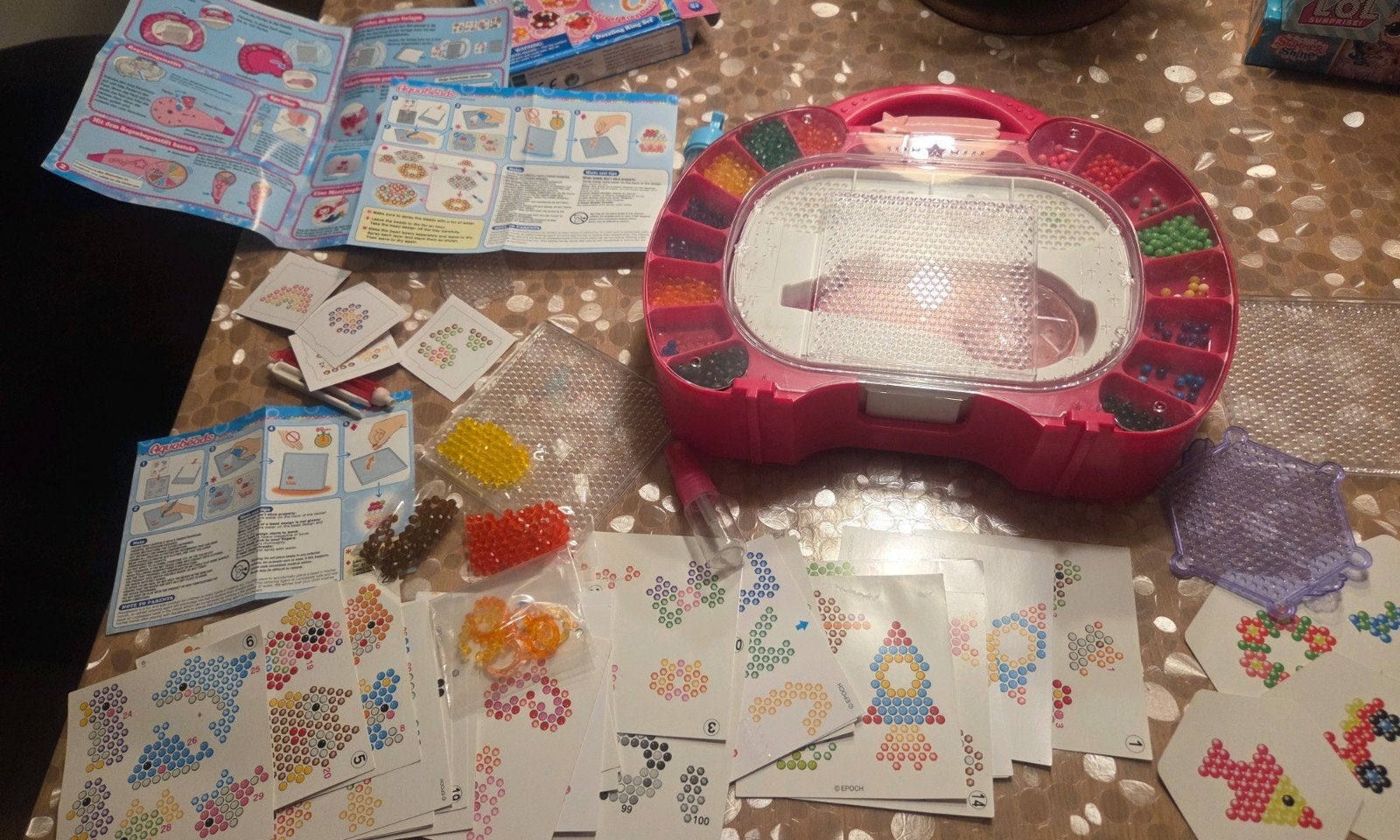 Aquabeads Starter Set met veel kralen en voorbeelden, Ophalen, Gebruikt, Knutselen