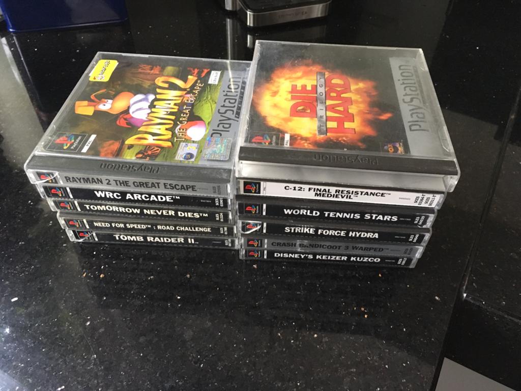 11 PlayStation 1 Spellen - Diverse Genres, Ophalen of Verzenden, Gebruikt, Overige genres