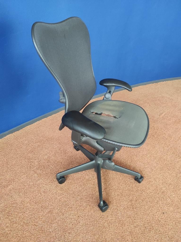 Herman Miller bureaustoel - zitvlak defect - meerdere stuks, Ophalen, Gebruikt, Zwart, Bureaustoel