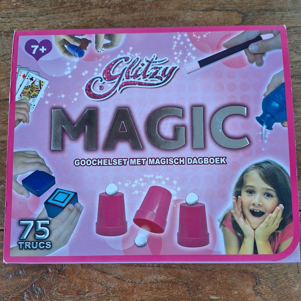 Goocheldoos Glitzy Magic, Ophalen of Verzenden, Gebruikt, Puzzelen