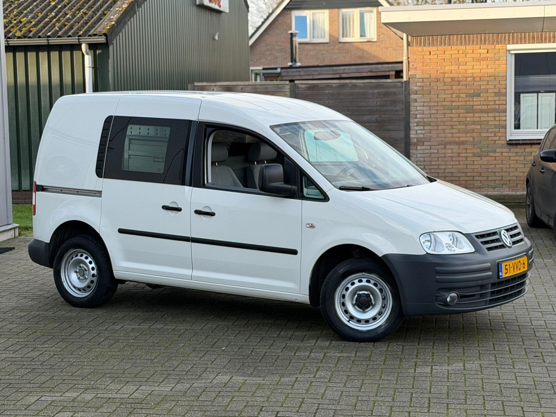 Volkswagen Caddy 2.0 CNG airco cruise, Auto's, Dealer onderhouden, Gebruikt, Volkswagen, Origineel Nederlands