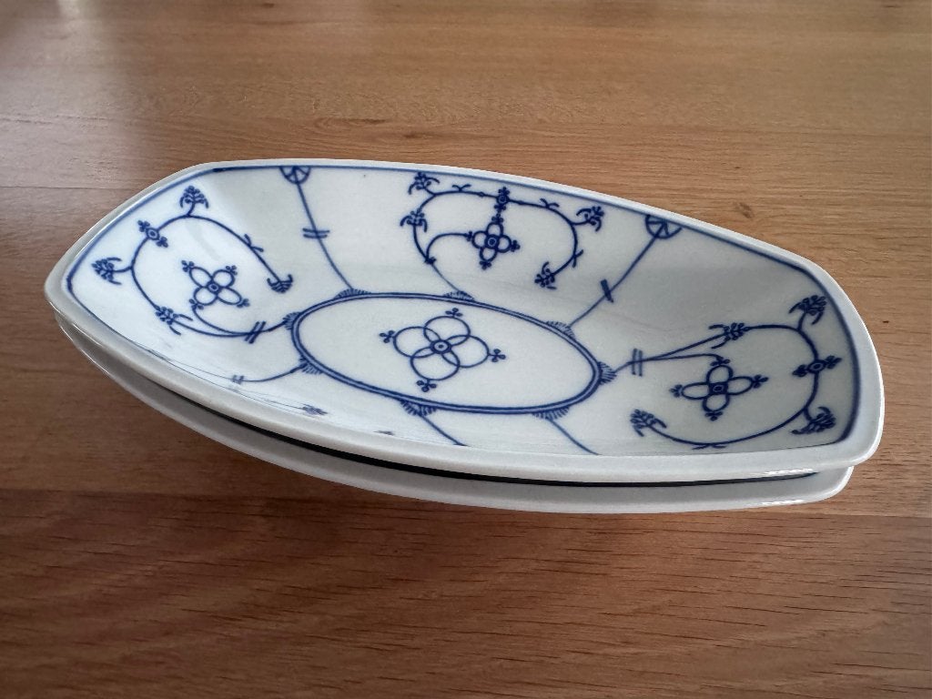 Blau Saks Jager 2 serveerschalen, Ophalen of Verzenden, Overige stijlen, Porselein, Schaal of Schalen