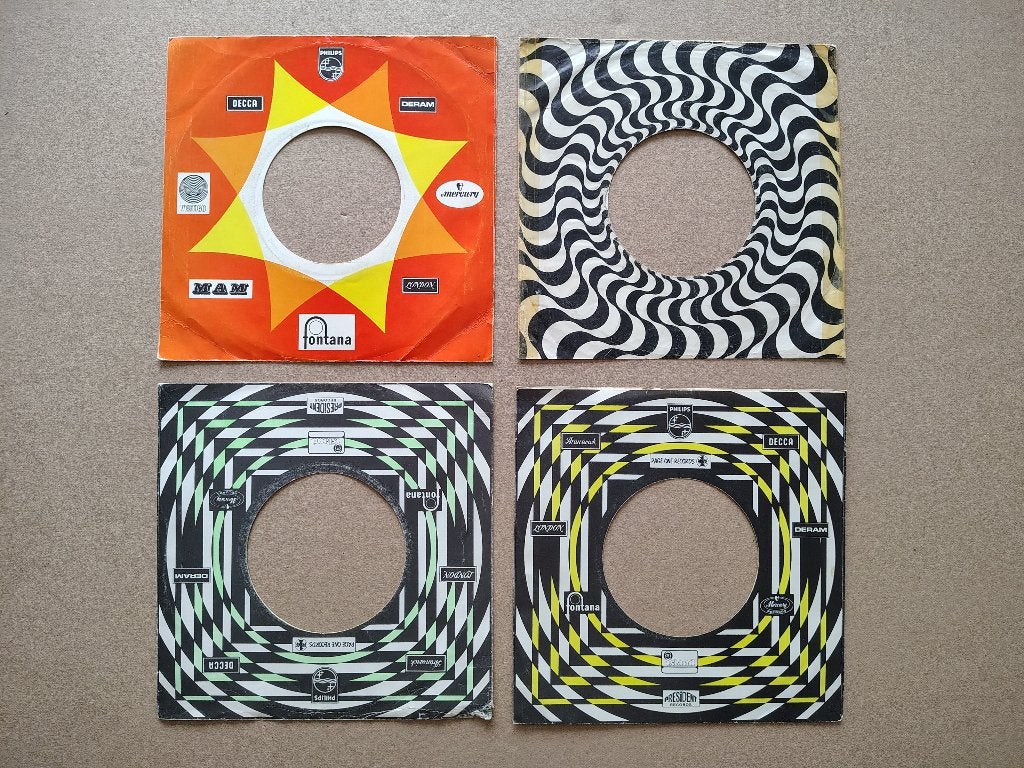 4x LEGE SINGLE HOESJES / Universeel / 45 RPM / 7" /jaren 70, Verzenden, Gebruikt, 7 inch, Pop