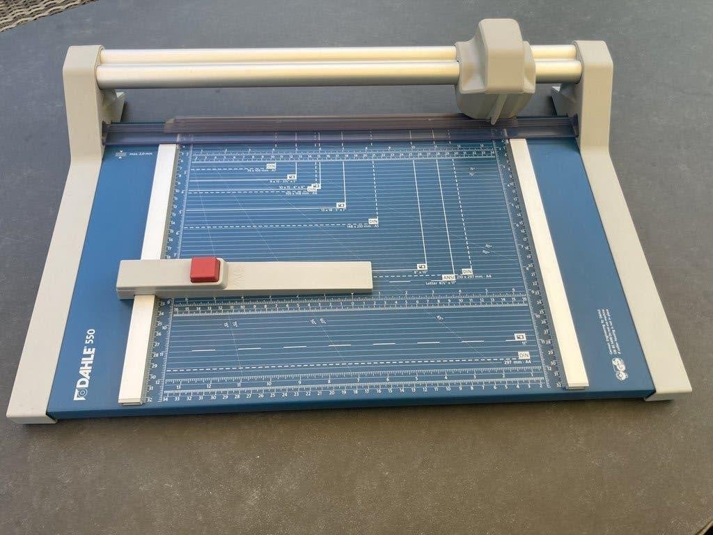 Rolsnijmachine Dahle 550, Ophalen, Zo goed als nieuw