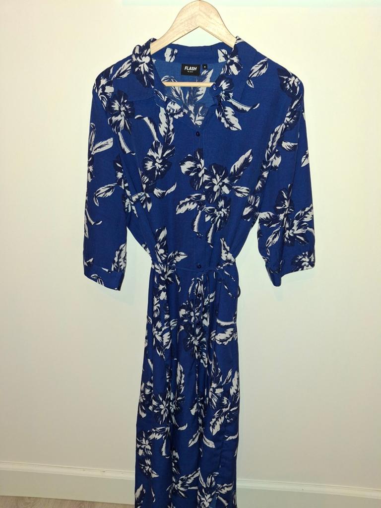 FLASH by Zizzi Jurk met bloemenprint - Maat M (46/48), Maat 38/40 (M), Blauw, Ophalen of Verzenden, Zo goed als nieuw