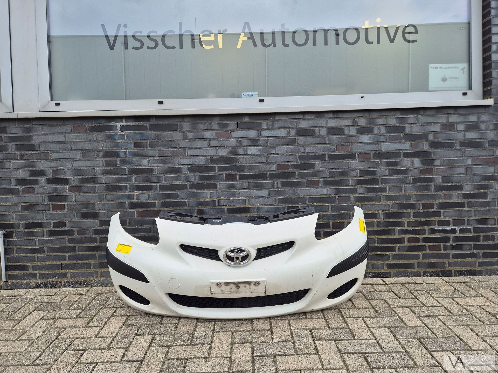 Voorbumper bumper voor Toyota Aygo 2005 - 2012 wit €150, Auto-onderdelen, Gebruikt, -, Voor, -