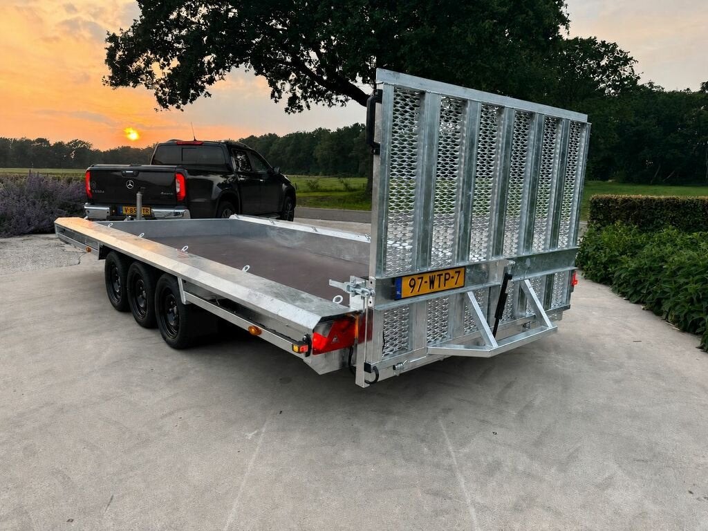 Vlemmix 3500kg 3x1800 assen! machinetransporter, Vlemmix, Nieuw, Info@vlemmixaanhangwagens.nl, Florapark 3
5721VH  Asten, NL