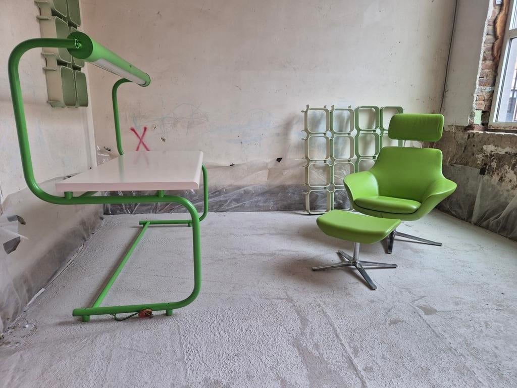Space age buro, Ophalen of Verzenden