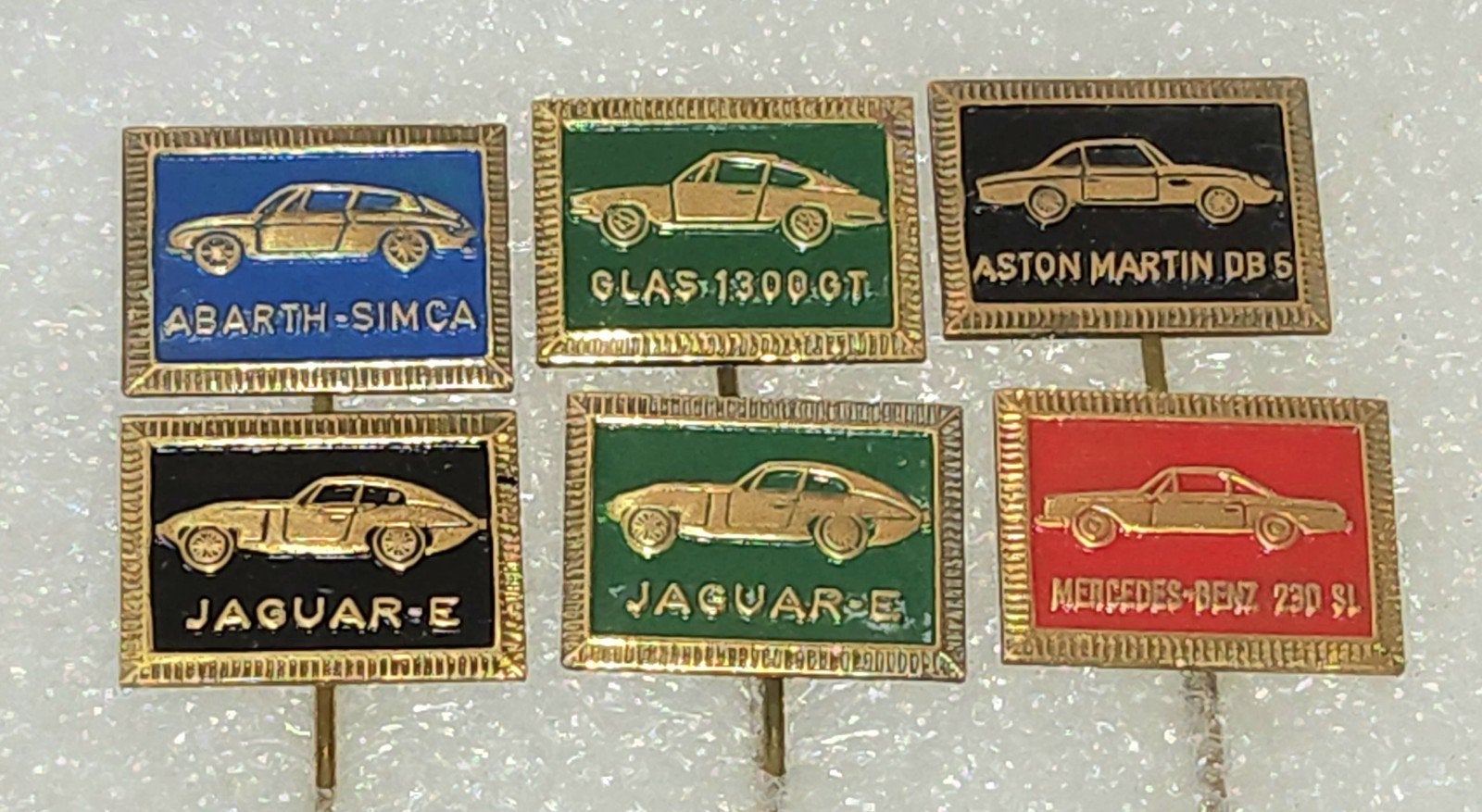 Set van 6 vintage speldjes met klassieke auto's, Ophalen of Verzenden, Gebruikt, Transport, Speldje of Pin