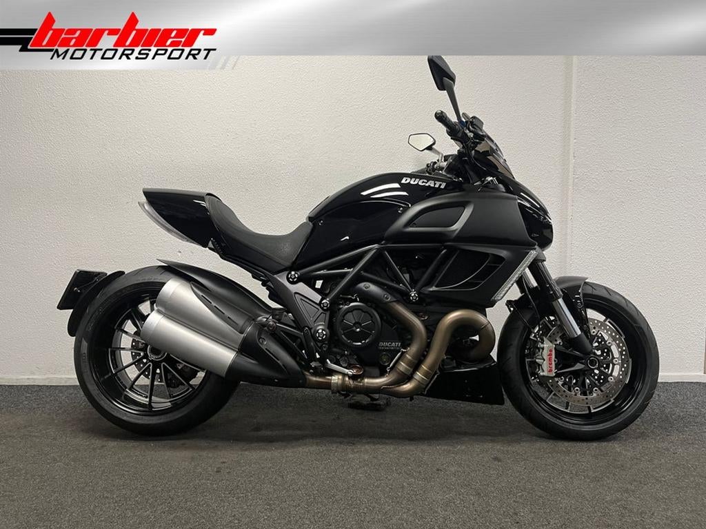 Ducati DIAVEL ABS LEASE VOORDELIG!