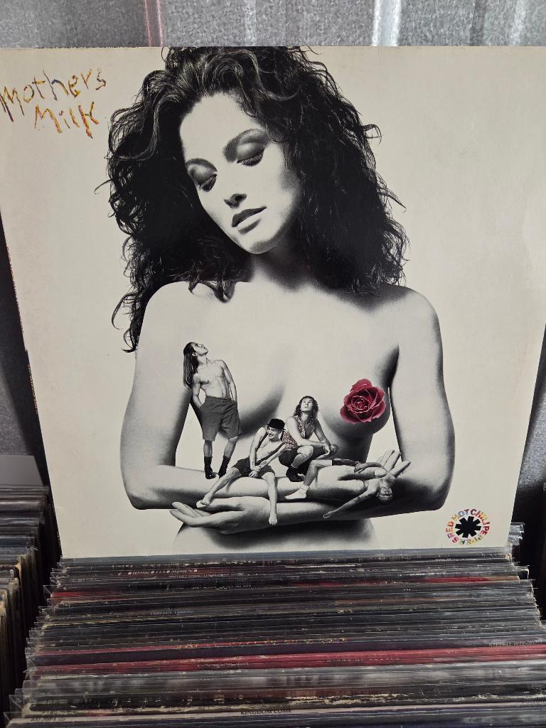 Collectors item lp RED HOT CHILI PEPPERS: MOTHERS MILK, Inclusief binnenhoes, Ophalen of Verzenden, Gebruikt, 12 inch