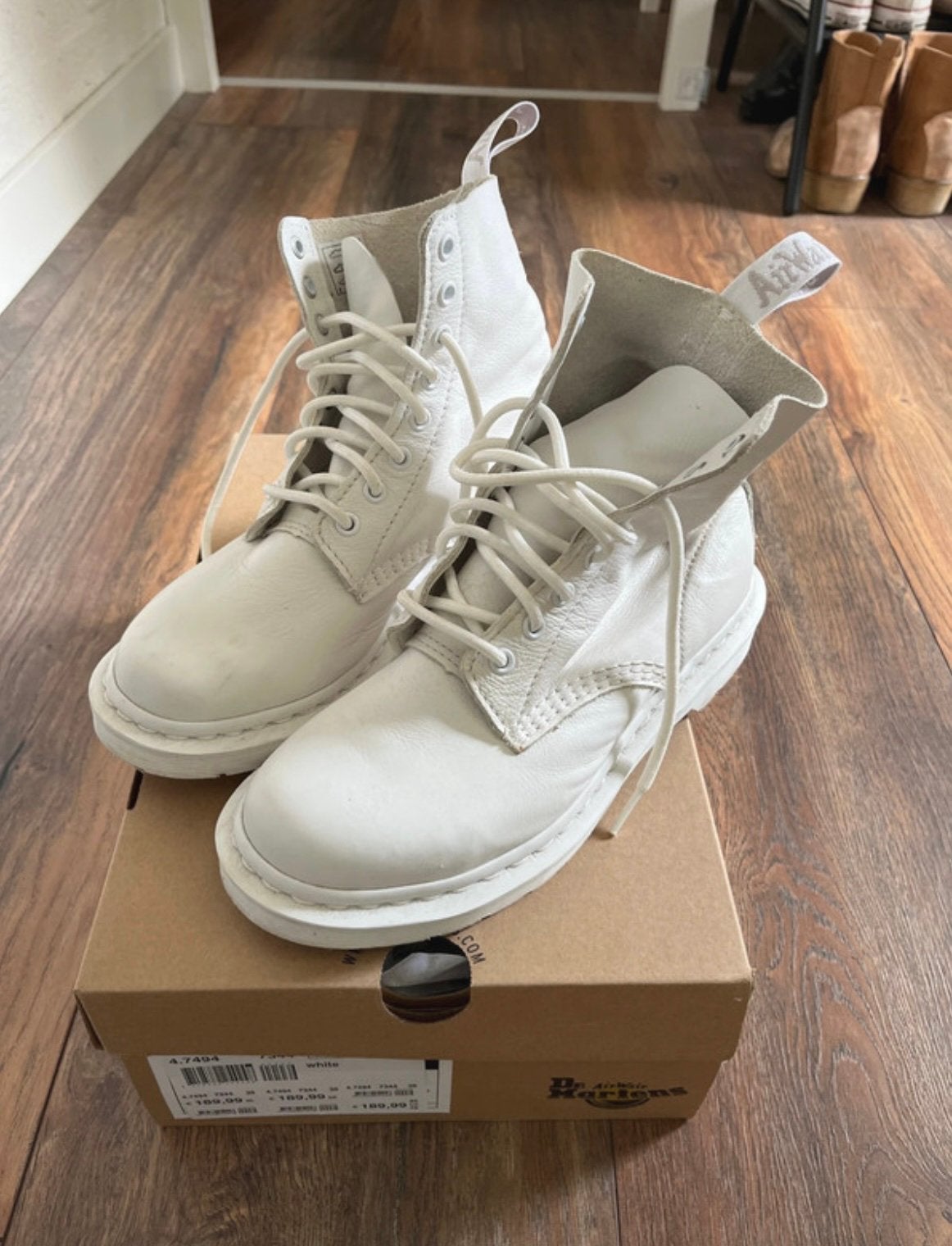 Dr. Martens maat 38, Ophalen of Verzenden, Zo goed als nieuw, Wit