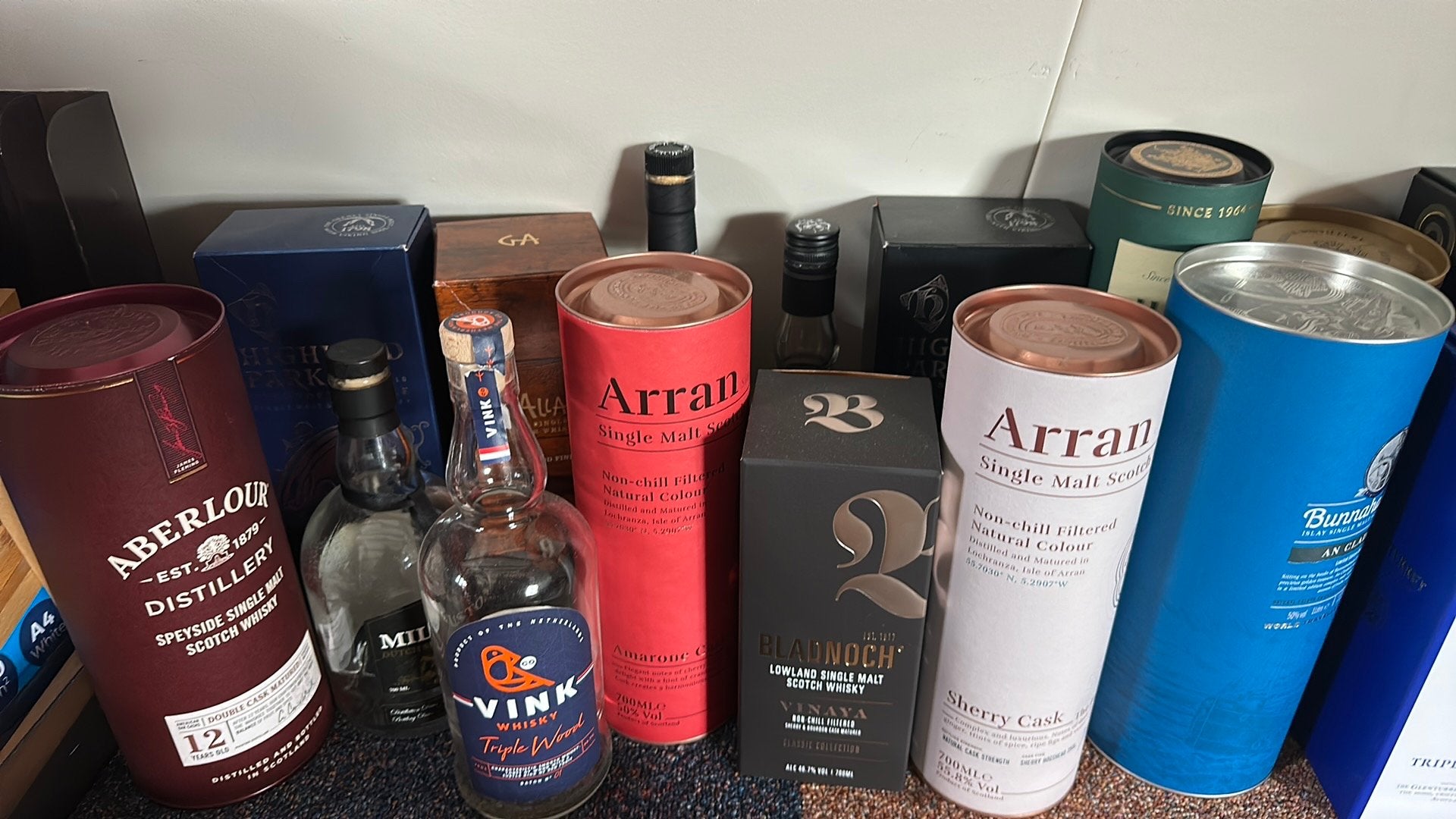 Gratis whisky dozen en kokers, Verzamelen, Ophalen, Zo goed als nieuw