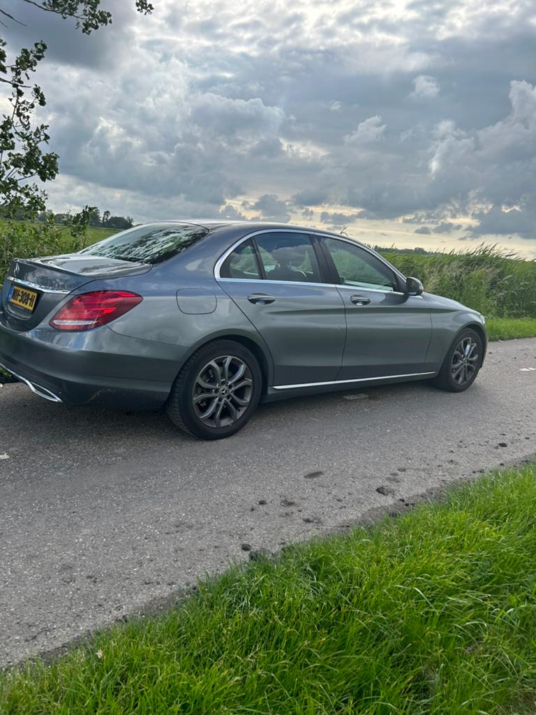 Mercedes-Benz C-Klasse C300 h 231pk 7G-TRONIC 2017 Grijs, Auto's, Automaat, 4 cilinders, Origineel Nederlands, 1600 kg