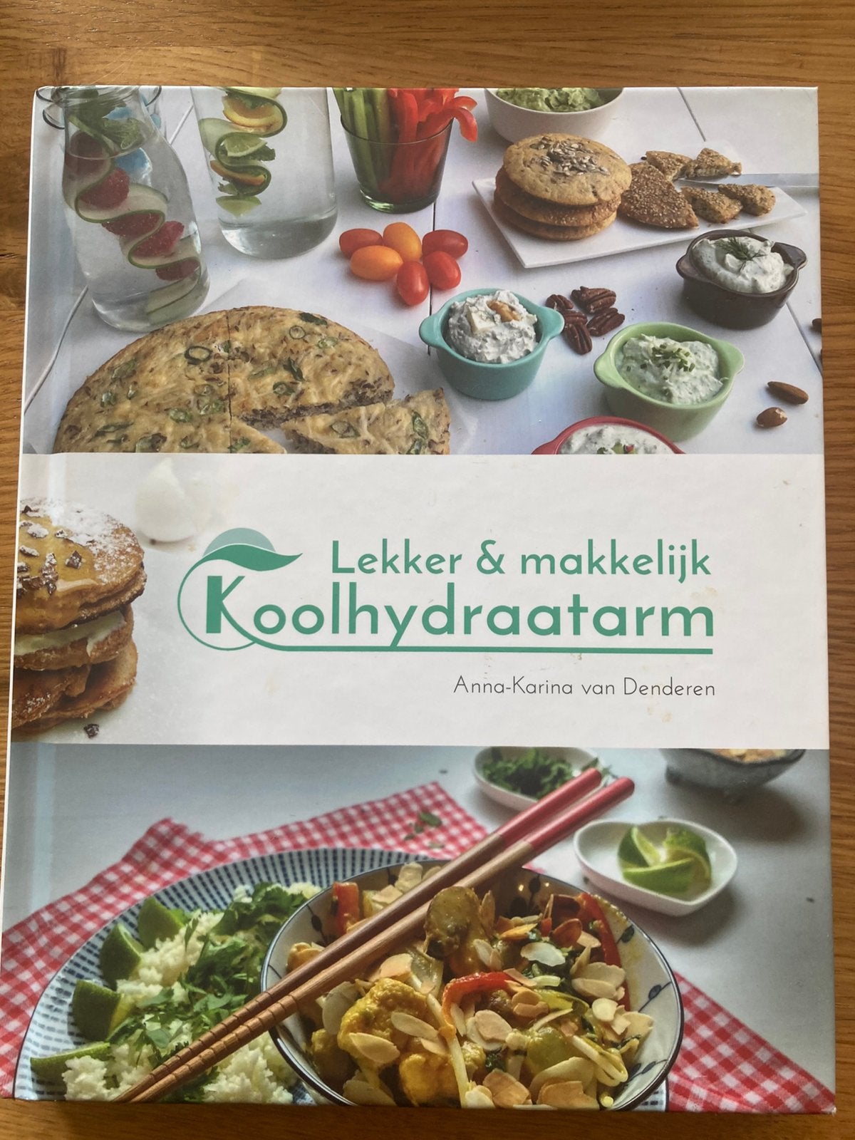 Lekker & makkelijk koolhydraatarm, Boeken, Kookboeken, Ophalen of Verzenden, Zo goed als nieuw