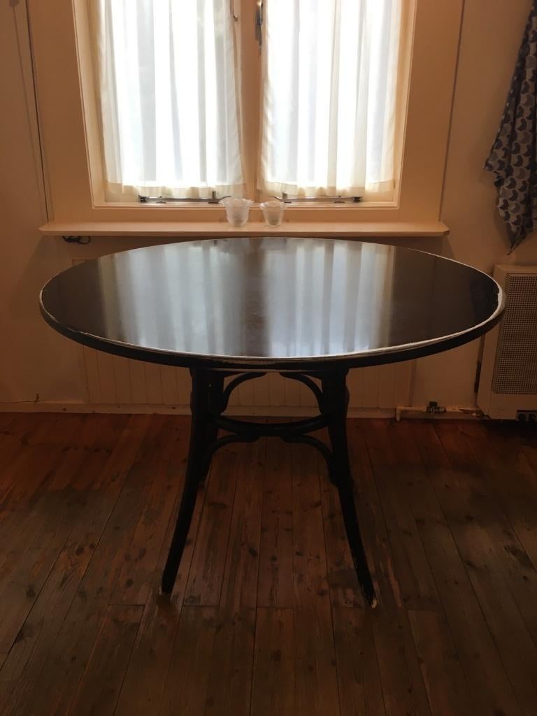 Thonet ronde bistro tafel, Ophalen, Gebruikt