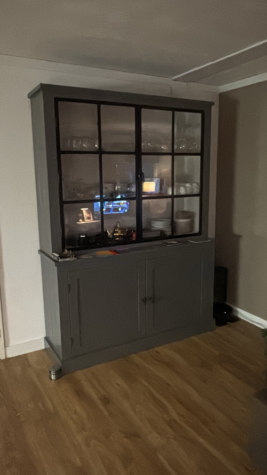 Stijlvolle grijze buffetkast Richmond interior, Huis en Inrichting, Ophalen, Gebruikt, 100 tot 150 cm, 150 tot 200 cm