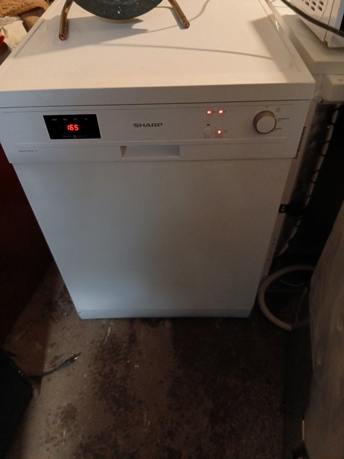 100% goed werkende Sharp vrijstaande vaatwasser Energie A+, Witgoed en Apparatuur, Wasmachines, Ophalen, Zo goed als nieuw, 85 tot 90 cm