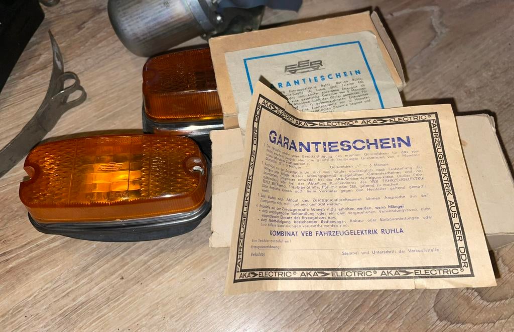 Nieuwe knipperlichten Trabant, Auto-onderdelen, Verlichting, Ophalen of Verzenden, Nieuw