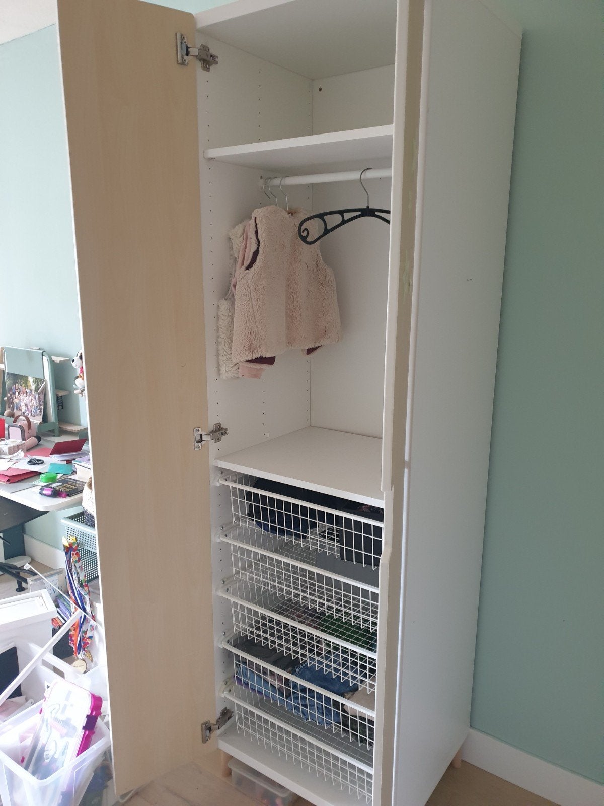 Småstad kledingkast, Kinderen en Baby's, Kinderkamer | Commodes en Kasten, Ophalen, 50 tot 70 cm, Minder dan 75 cm, 105 cm of meer