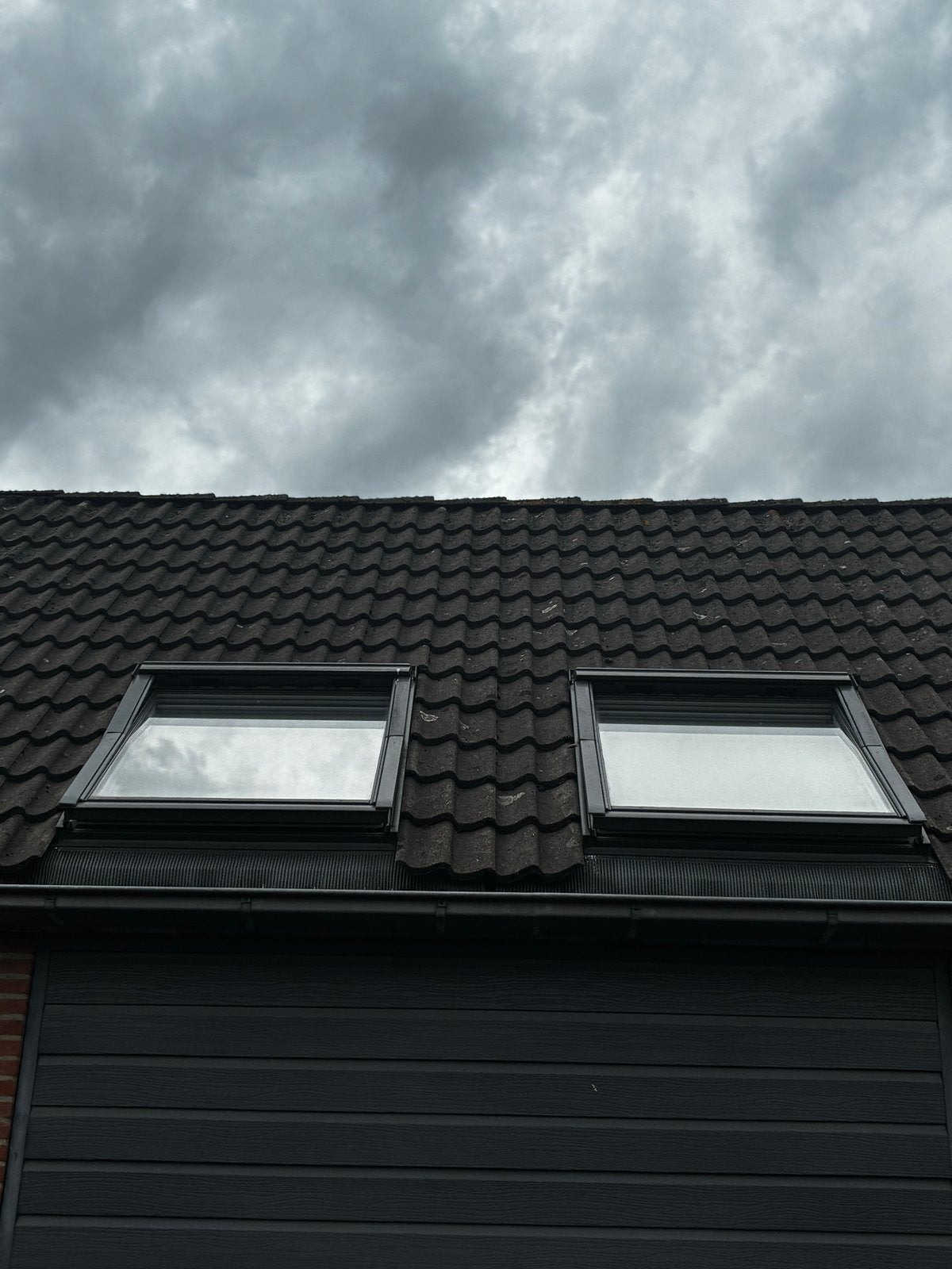 2x Velux Dakraam GGU SK08 met zwart verduisterend rolgordijn, Ophalen, Gebruikt, 80 tot 120 cm, 120 tot 160 cm