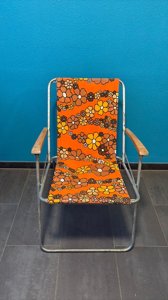 Leuke vintage kampeerstoel met houten handvaten, Ophalen of Verzenden, Zo goed als nieuw, Campingstoel