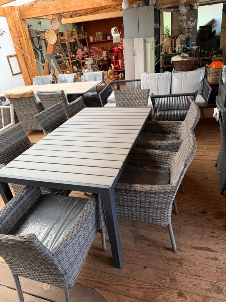 Mooie wicker tuinset met 6 stoelen, 6 zitplaatsen, Nieuw, Ophalen of Verzenden, Wicker