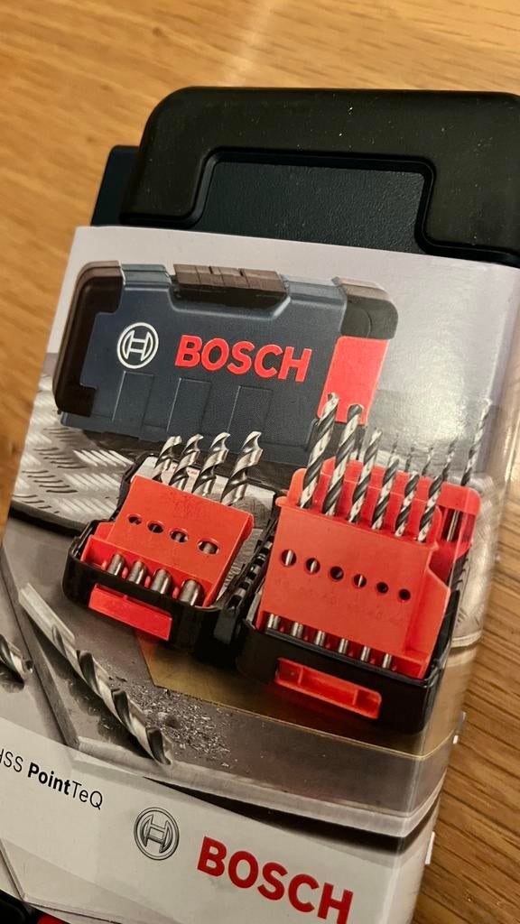 Bosch - 18 delige spiraalborenset pointteq hss voor metaal, Ophalen of Verzenden, Nieuw