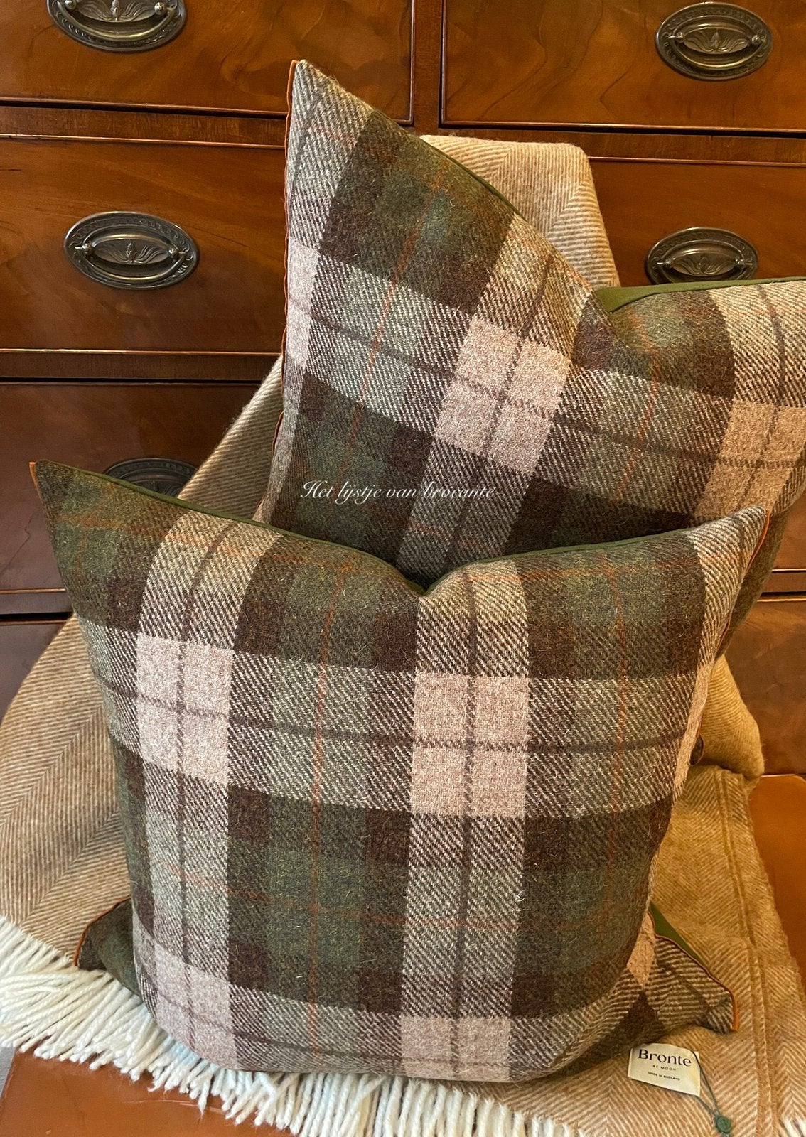 Handgemaakte kussen set Harris Tweed Chestnut, Westdijk 41 3241 GT Middelharnis, Info@lijstjevanbrocante.nl, Vierkant, Ophalen of Verzenden
