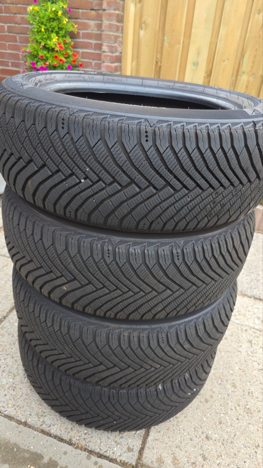 4x Michelin Alpin7 winterbanden 205/55 R16 + sneeuwkettingen, Ophalen, Gebruikt, 16 inch, Band(en)