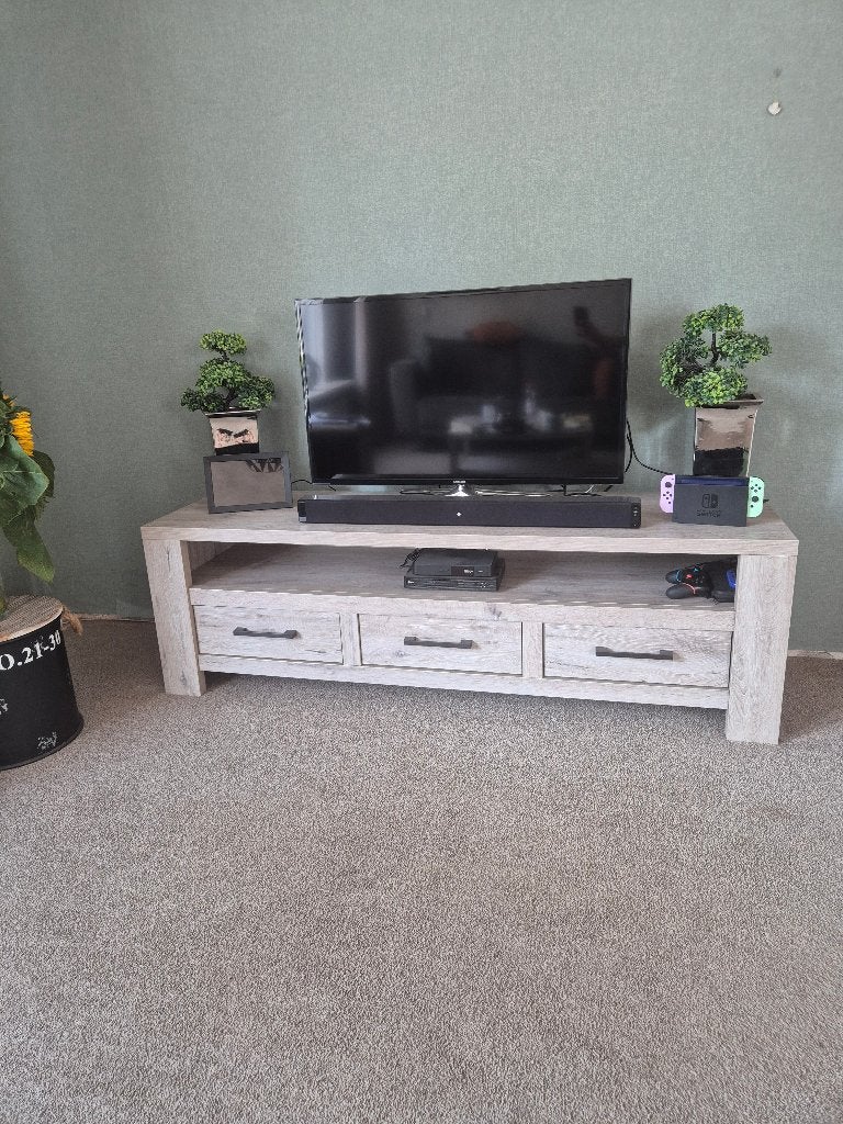 Tv meubel, Ophalen, Gebruikt, 150 tot 200 cm, Minder dan 100 cm