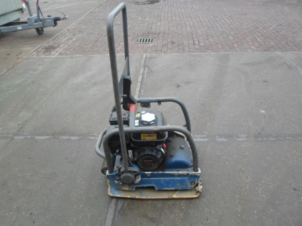 Te huur aangeboden trilplaat, Tuin en Terras, Ophalen, Gebruikt, Overige soorten, Honda