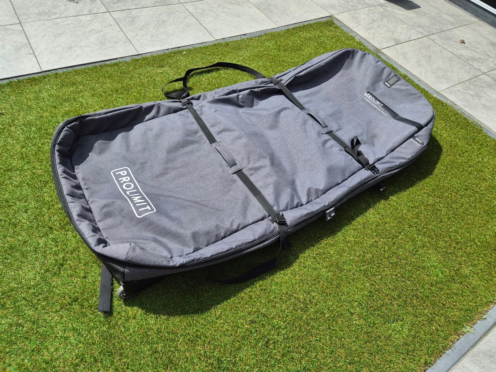 Wingfoil boardbag - 200 x 85cm inclusief wheelbase, Ophalen, Zo goed als nieuw, Wingsurf-accessoire