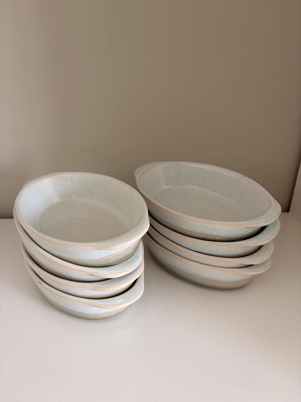 Set van 8 ovale ovenschaaltjes, Keramiek, Nieuw, Ophalen of Verzenden, Schaal of Schalen