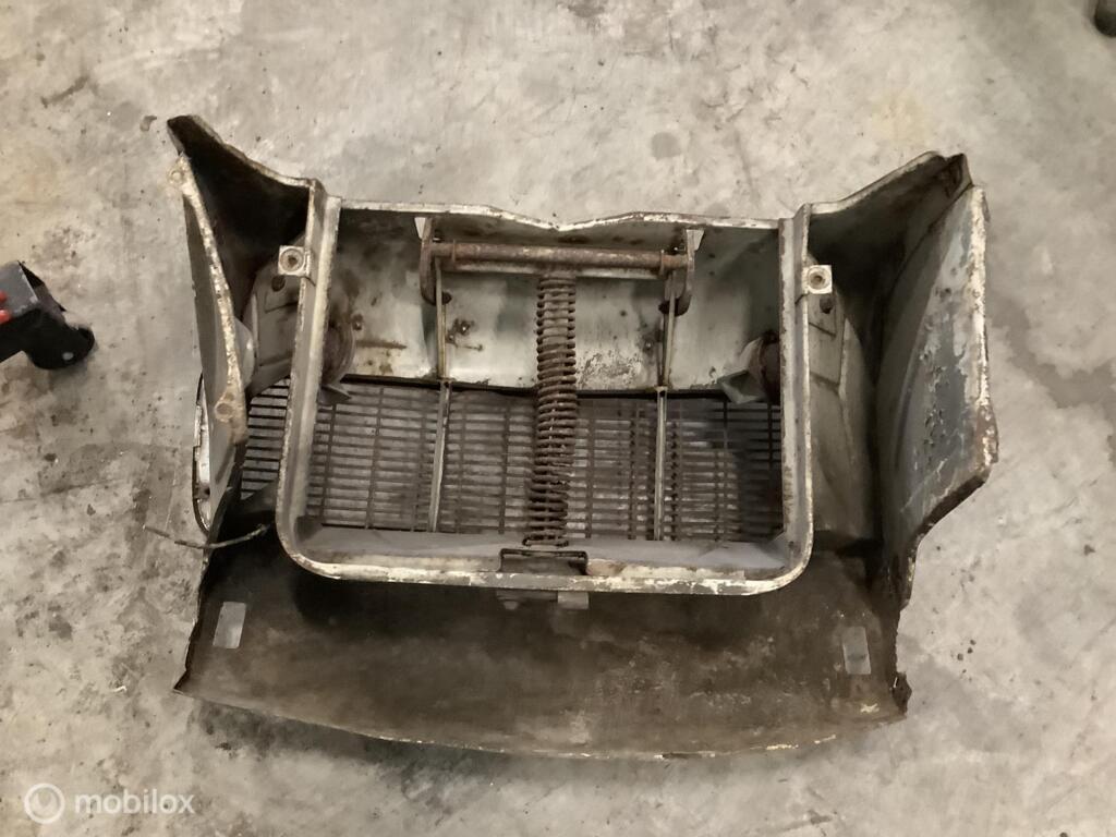 voorfront front volvo 544 444 kattenrug / duett wit, Gebruikt, Ophalen of Verzenden