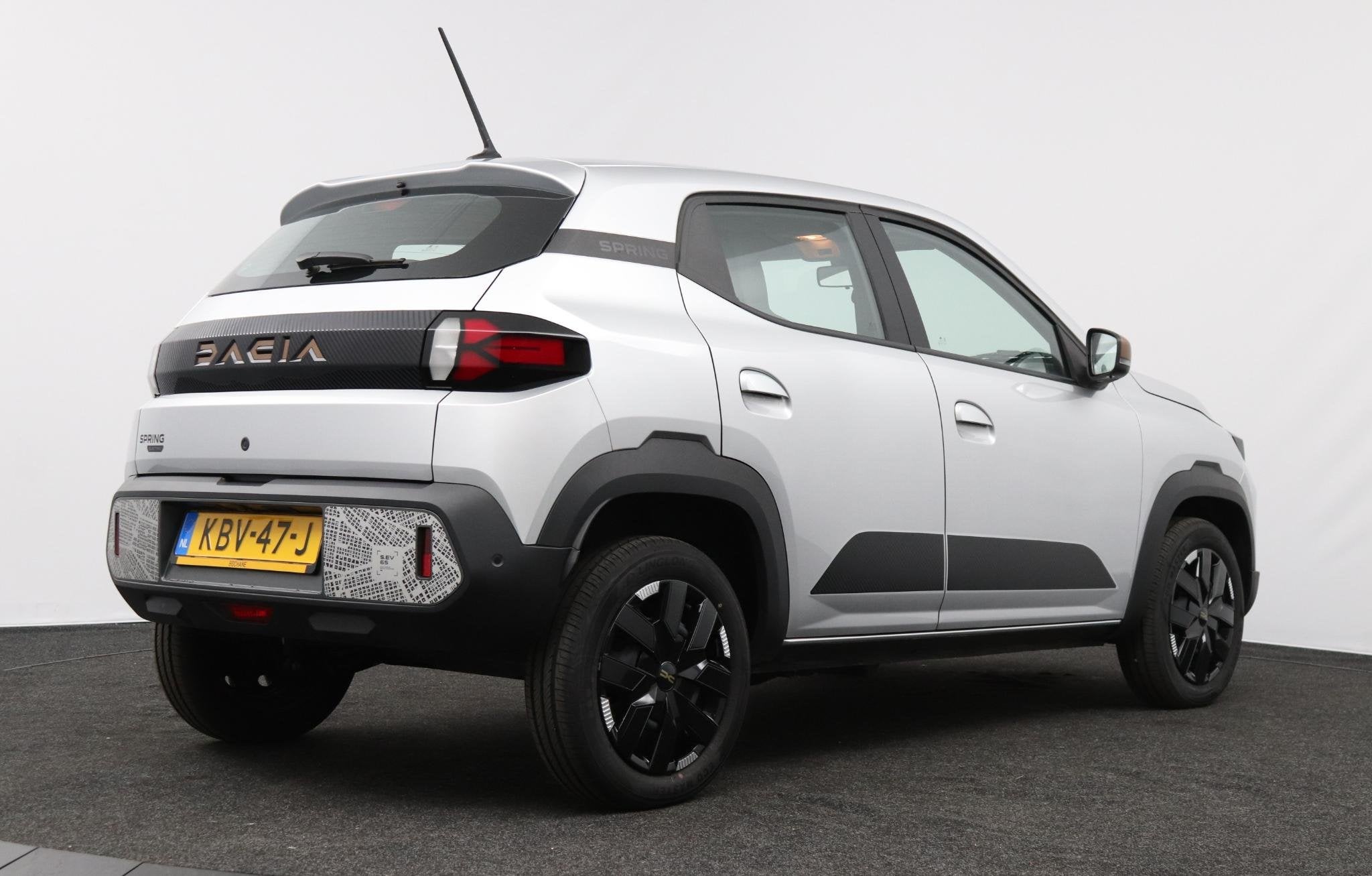 Dacia Spring Extreme 65 26.8 kWh | DC Lader | Noodlaadkabel, Auto's, Dacia, Huisgarantie, 4 stoelen, Leder en Stof, Origineel Nederlands