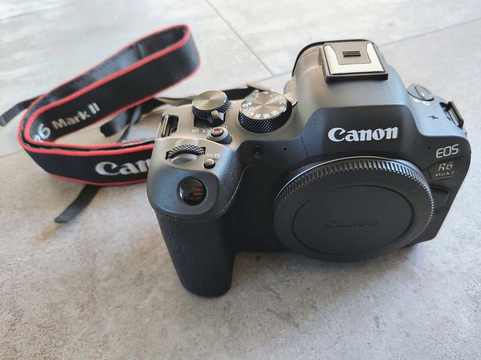 Canon EOS R6 Mark II - Zo goed als nieuw, Ophalen of Verzenden