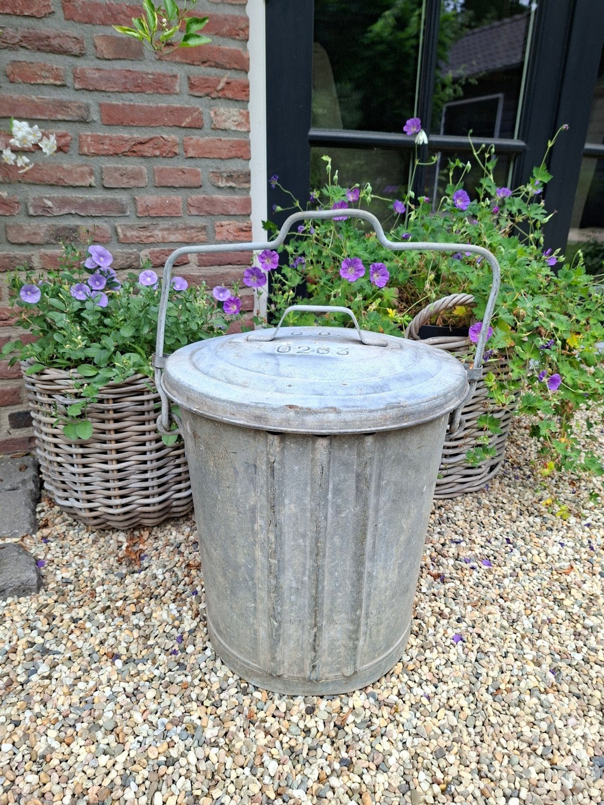 Oude zinken bak met deksel, vuilnisbak, emmer, wasketel, Tuin en Terras, Ophalen, Gebruikt, Minder dan 30 cm, Rond
