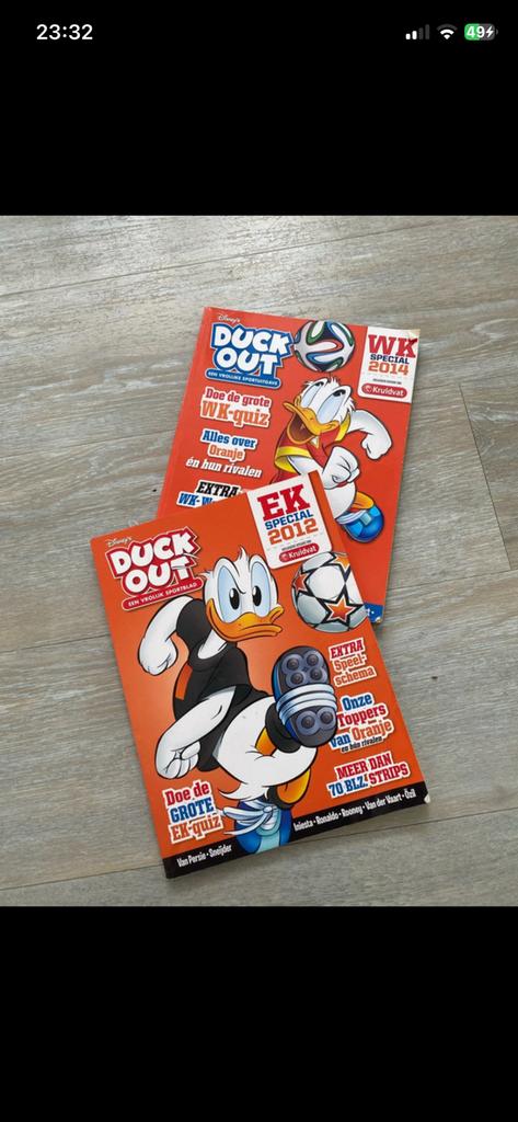 Donald duck EK en WK, Ophalen of Verzenden, Zo goed als nieuw